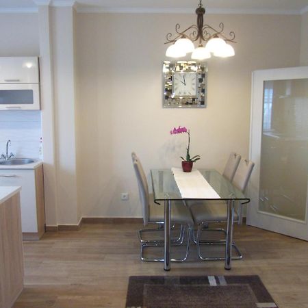 Ametiszt Apartman Heviz Ngoại thất bức ảnh