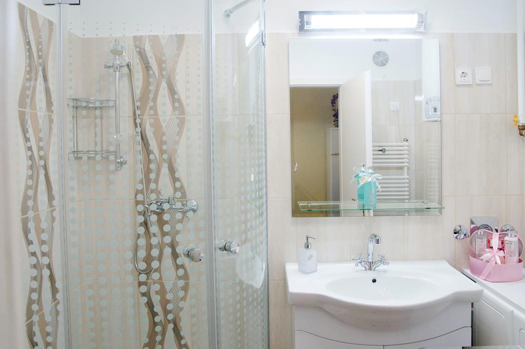 Ametiszt Apartman Heviz Ngoại thất bức ảnh