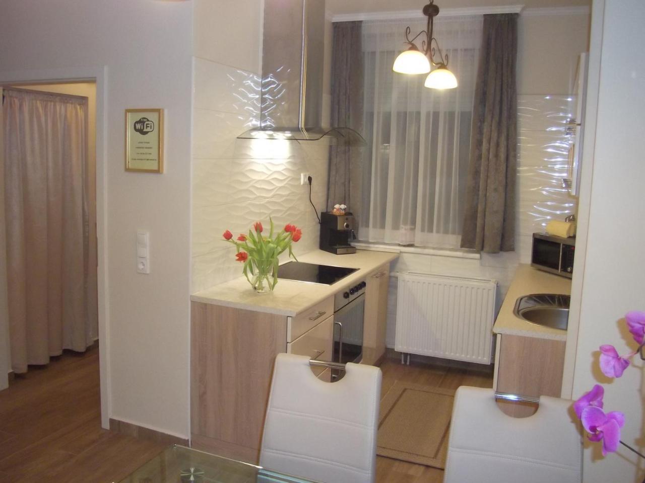 Ametiszt Apartman Heviz Ngoại thất bức ảnh