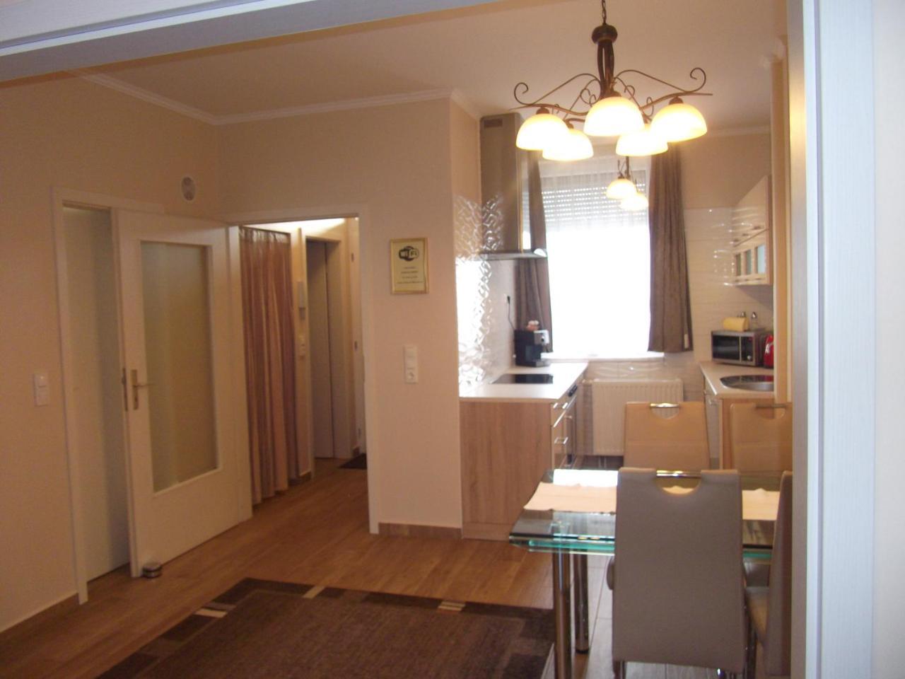 Ametiszt Apartman Heviz Ngoại thất bức ảnh